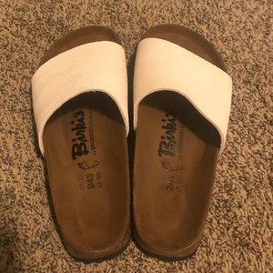 NEW Birkis Belau cream slide on sandals